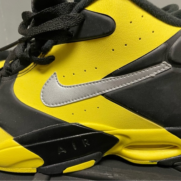 Nike Flight Air Up Men’s Black and Yellow Basketball Sneakers Size 11.5 - Picture 4 of 6